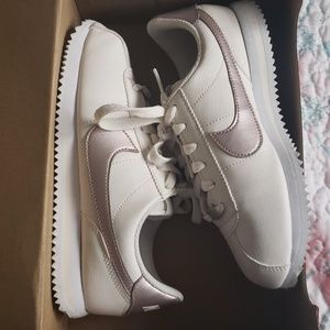 NIKE CORTEZ